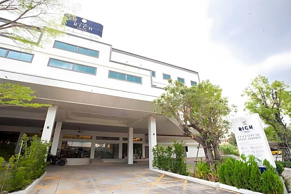 The Rich Hotel