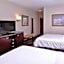 Holiday Inn Express & Suites Pittsburg By IHG