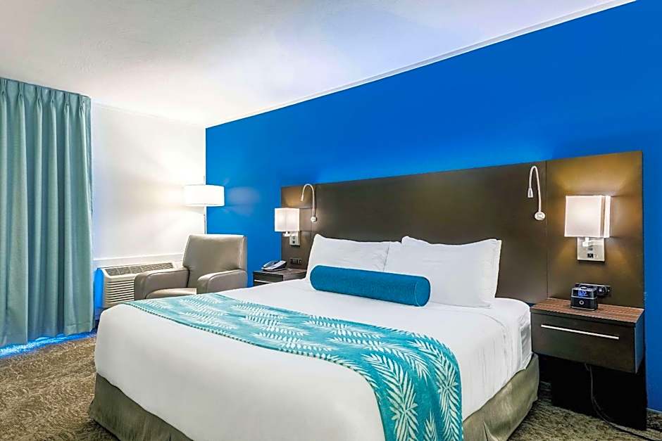 Oasis Hotel & Conv. Center, Ascend Hotel Collection