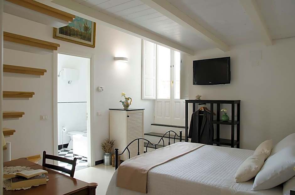 Cathedral View Apartment Noto, Historic Center, Steps from Duomo