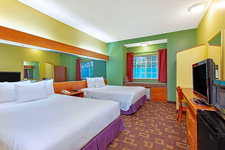 2 Queen Beds Non-Smoking