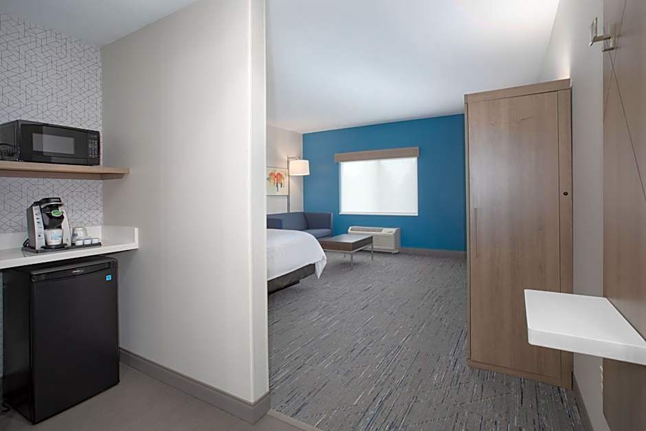 Holiday Inn Express and Suites Burley By IHG