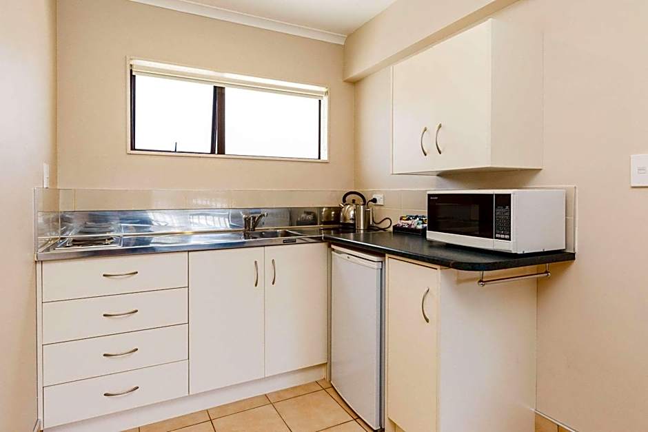 Kauri Court Motel and Apartments
