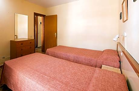 One Bedroom Apartment