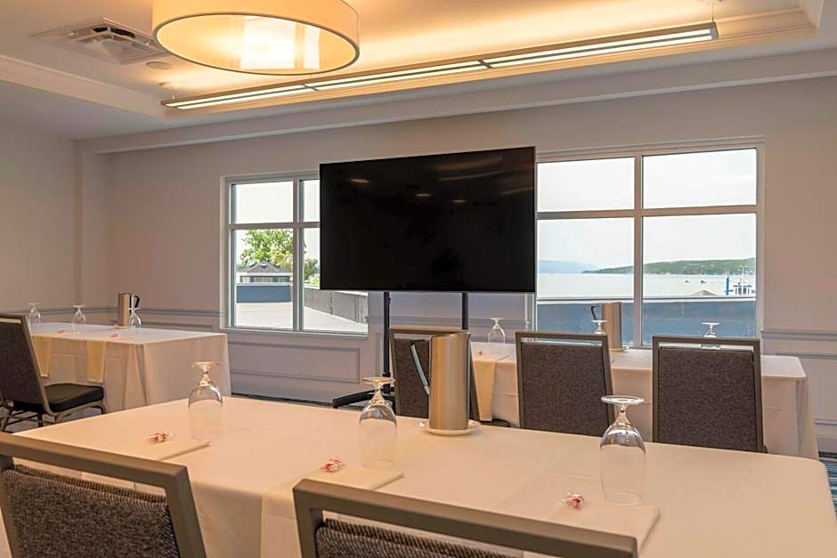 Hotel Canandaigua, Tapestry Collection by Hilton