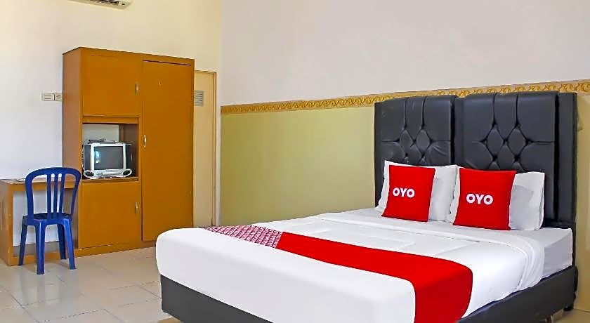 OYO Life 92593 Penginapan Sultan Haji 1