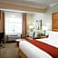 Holiday Inn Express & Suites Santa Clara - Silicon Valley By IHG