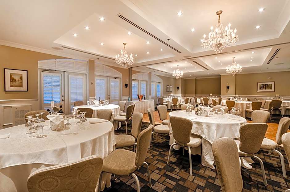 Le St-Martin Hotel & Suites