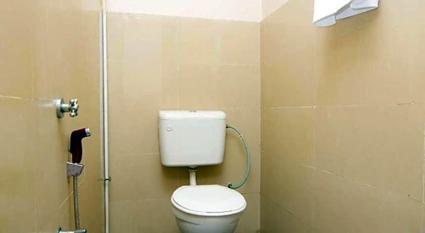 OYO 1224 Hotel Hajah Rohayah