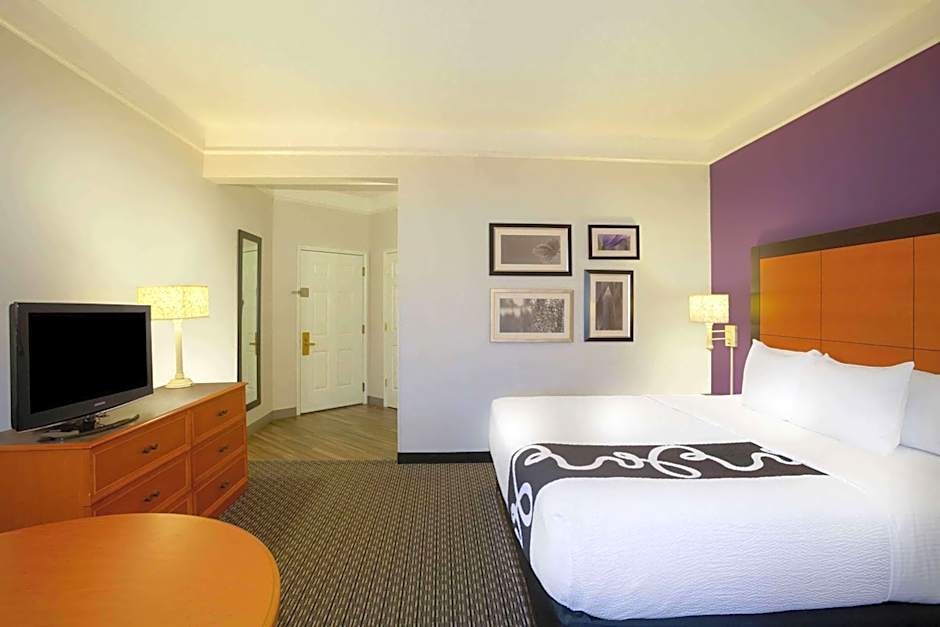 La Quinta Inn & Suites by Wyndham Westport