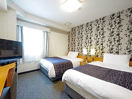 Twin Room - Non-Smoking