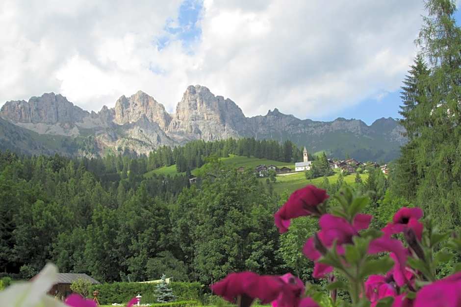 Hotel Garnì Miramonti