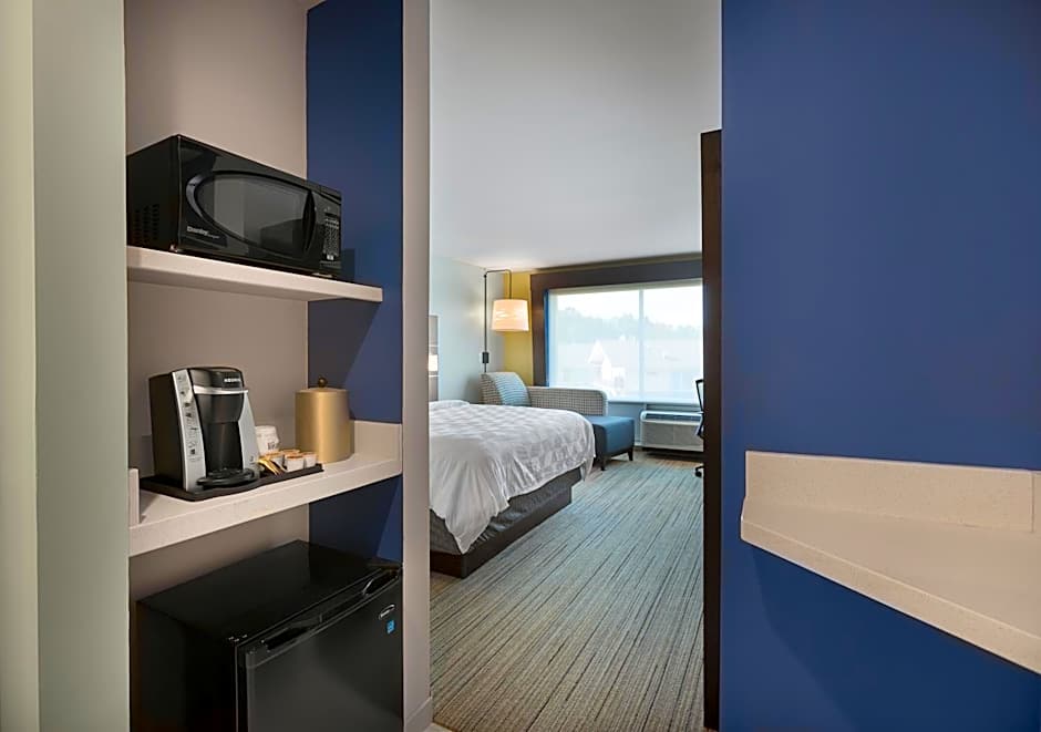 Holiday Inn Express - Lake Park by IHG