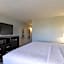 Greenfield Inn & Suites Owensboro, KY Airport