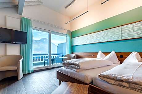 Junior Suite with Lake View