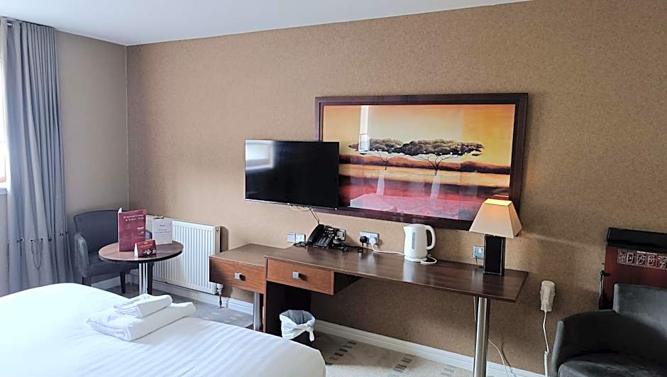 Alona Hotel