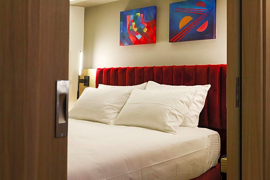 Urban Frame Acropolis