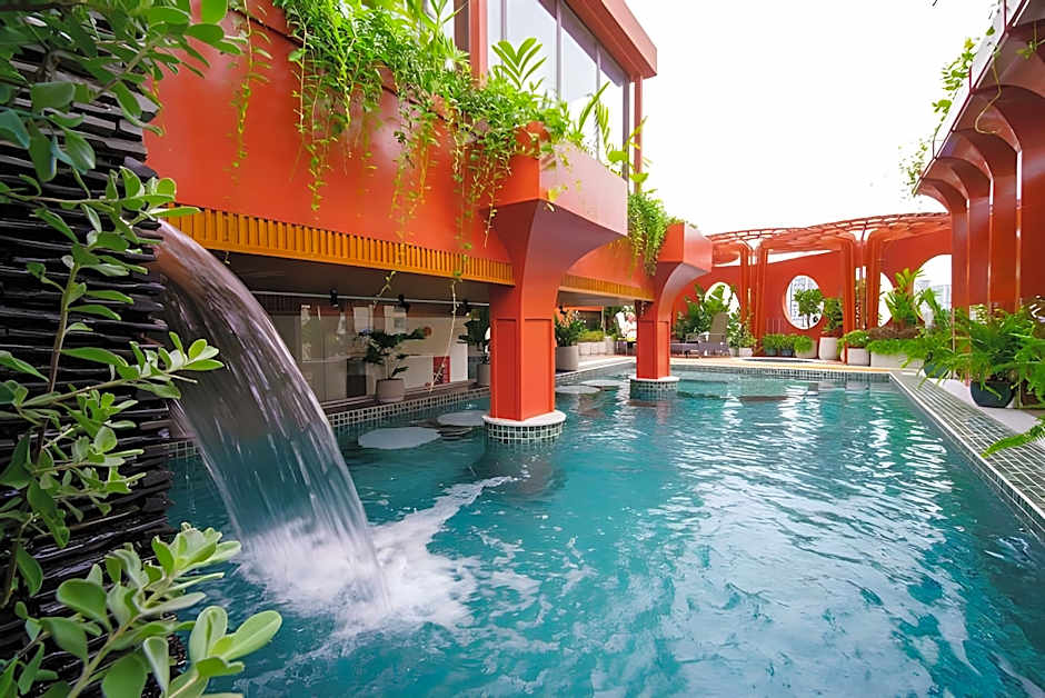 Me Saigon Boutique Hotel