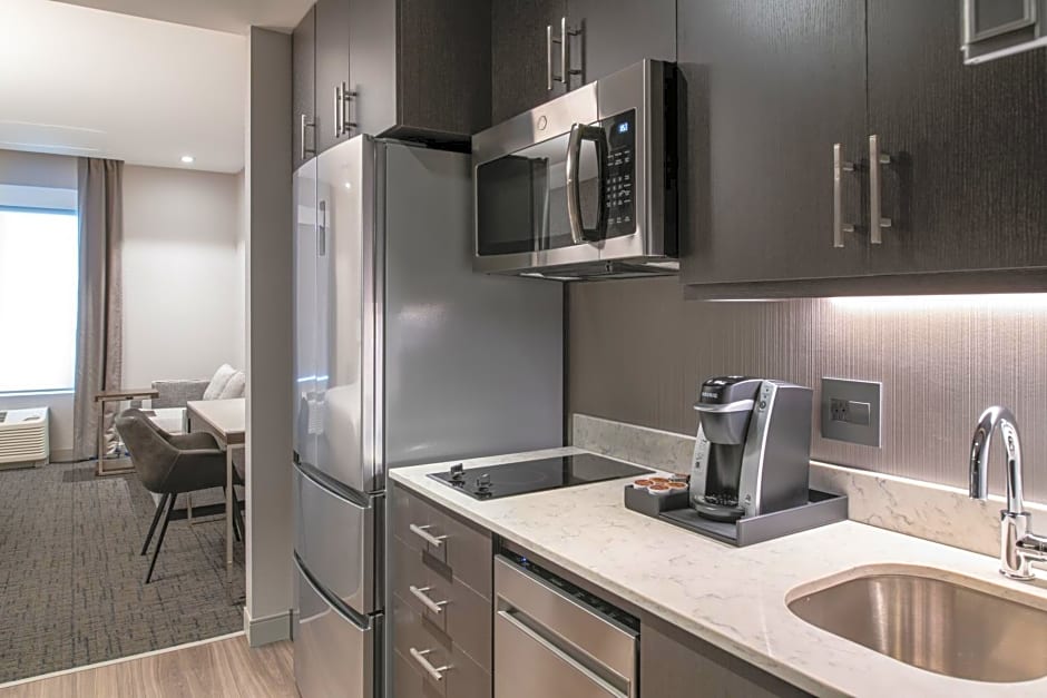 Staybridge Suites Boston South - Quincy By IHG