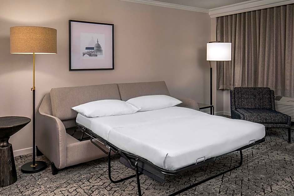 Photo 1 of 6 of 1 King Bed Suite, City View