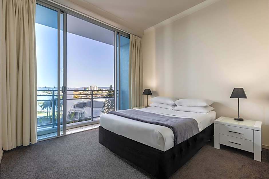 Mantra Towers of Chevron Surfers Paradise