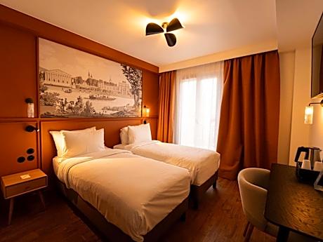 Classic Twin Room