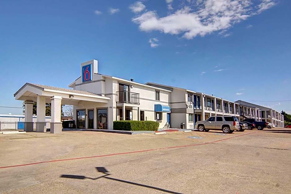 Motel 6-Lancaster, TX - DeSoto - Lancaster