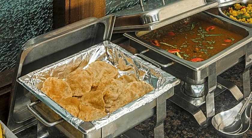 Treebo Premium Dona Eliza, 700 Meters From Calangute Beach