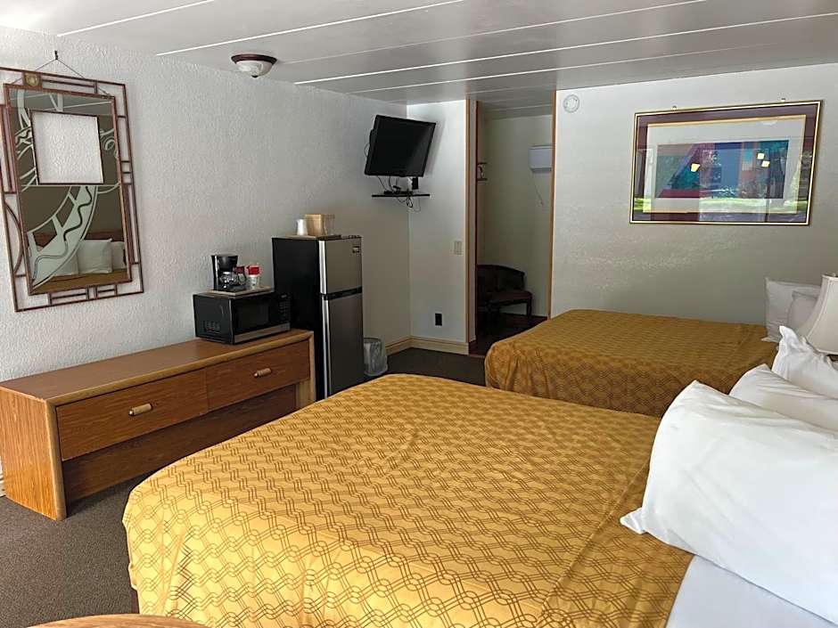 Amber's Inn and Suites