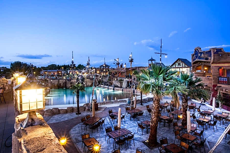 Hotel Pirates World