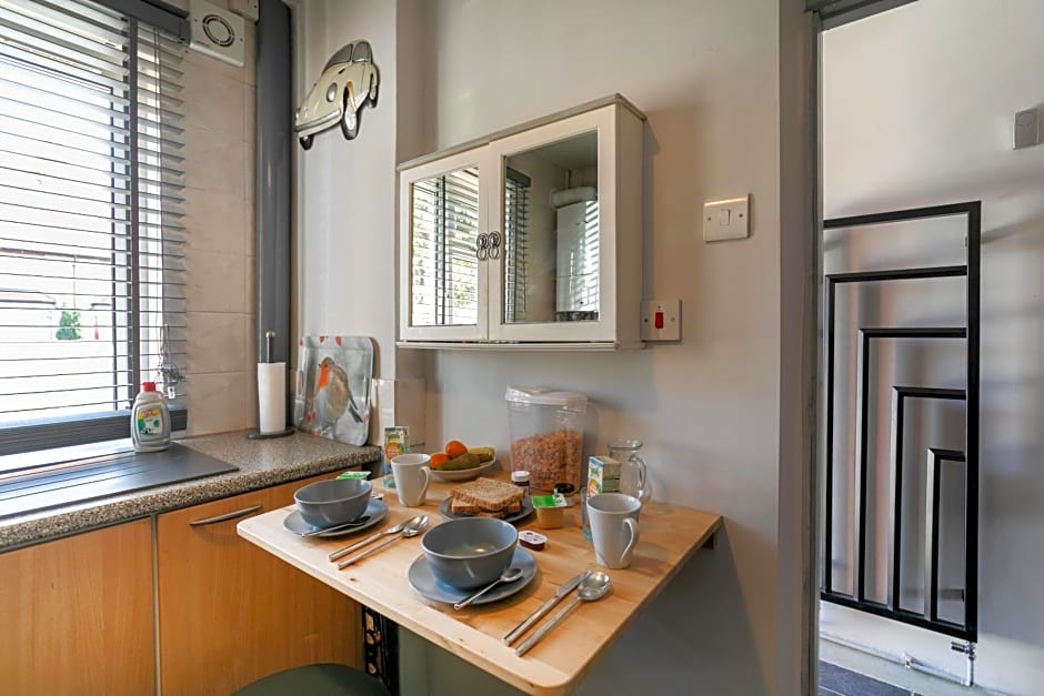 BED AT BOWBRIDGE Double Room