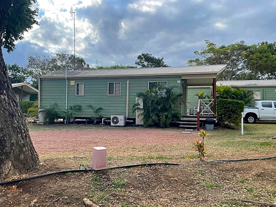 Aussie Outback Oasis Holiday Park