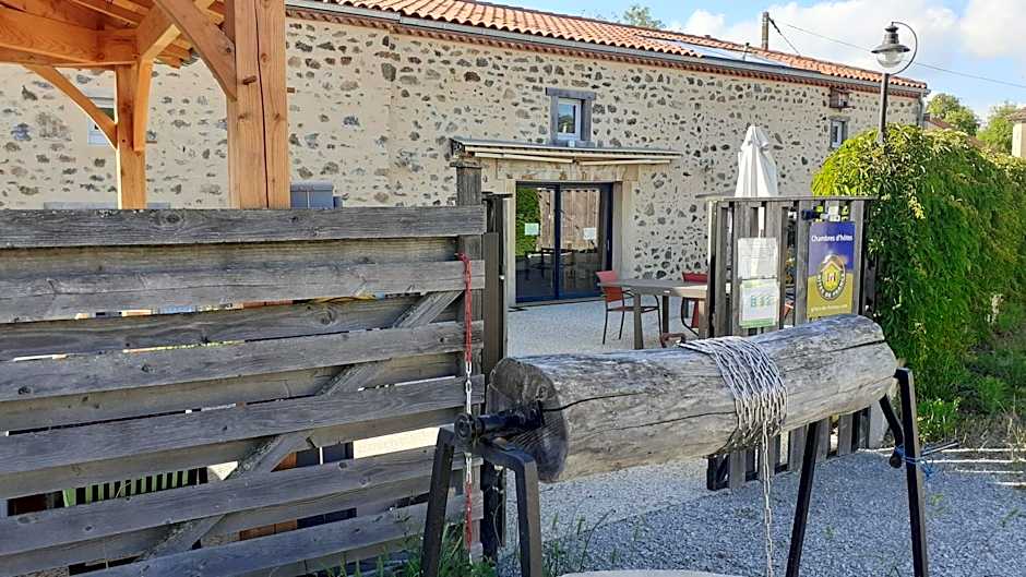 LES GALAINES — 50 fotoğraftan 1. fotoğraf