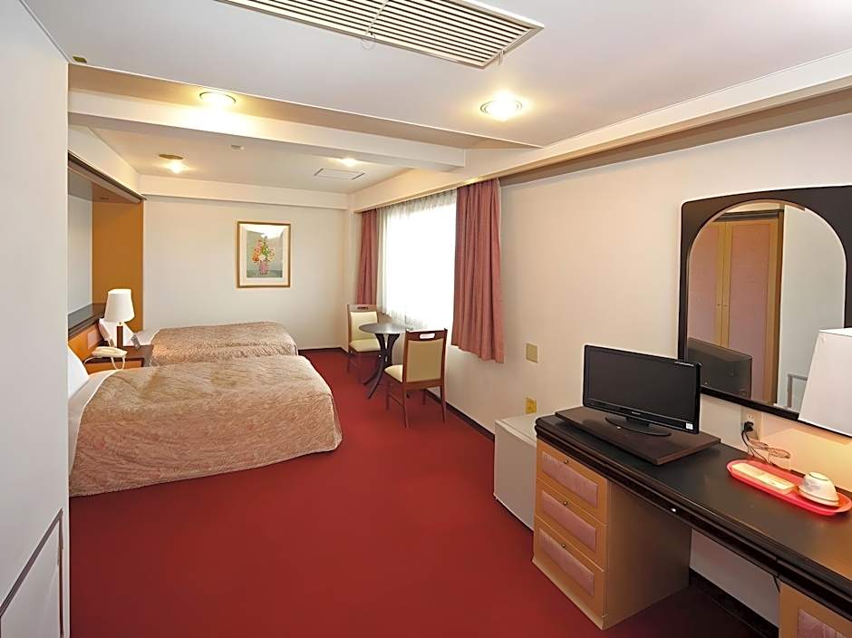 Hotel Yutaka Wing