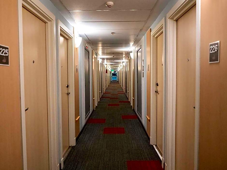 Hotel Ibis Pilar