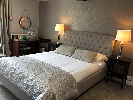 Double or Twin-Ensuite