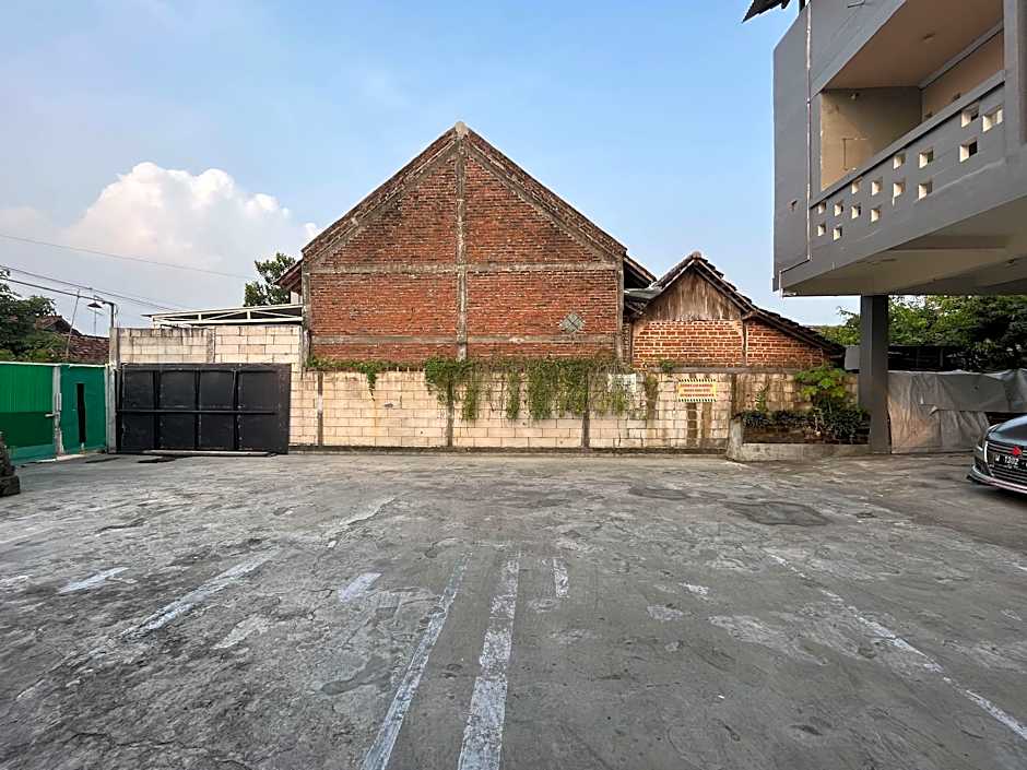 RedDoorz Syariah near Exit Tol Nganjuk