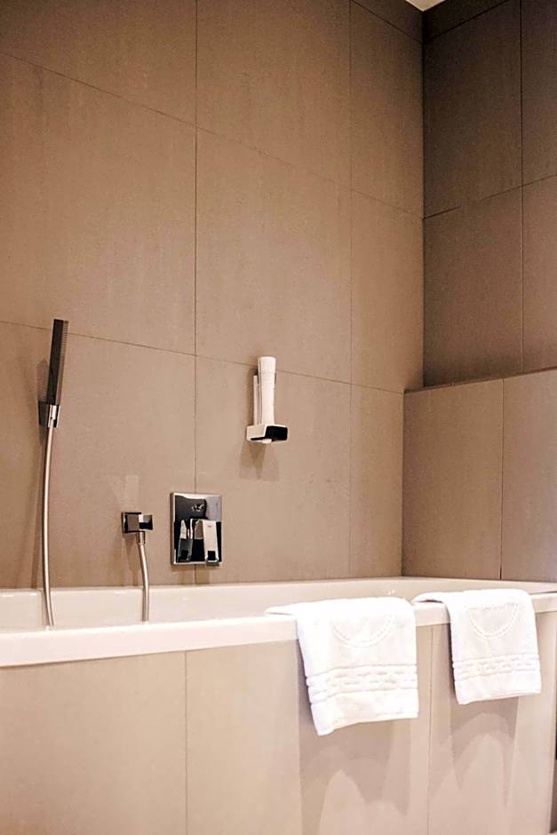 Two Timez - Boutique Hotel