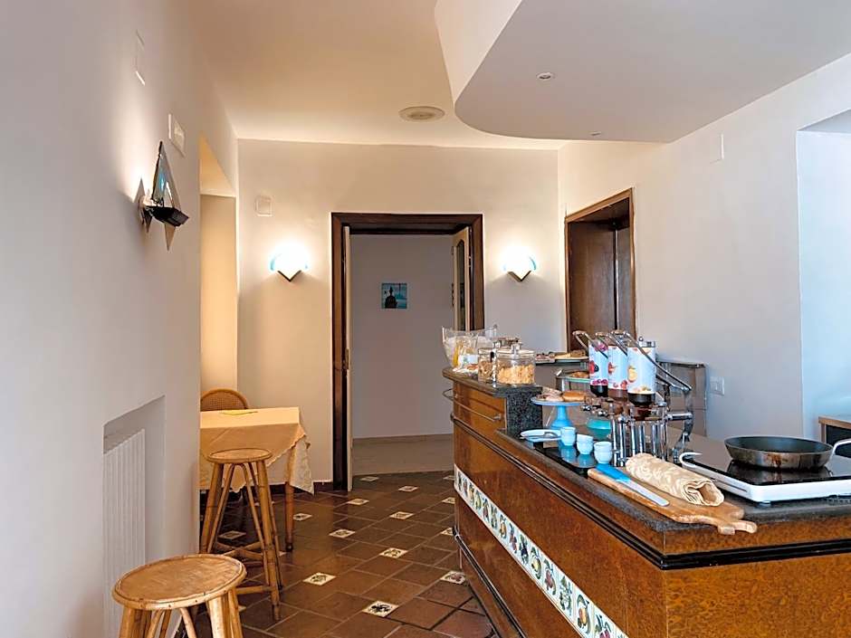 Up Hotel