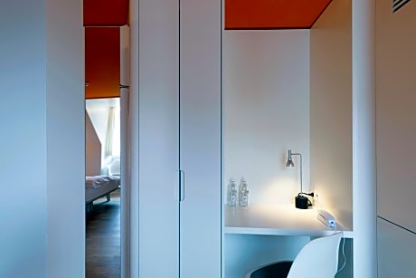 Superior Design Double Room "Plus" with Bay Window
