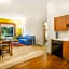 Holiday Inn Express Hotel & Suites Bethlehem Airport/Allentown area By IHG