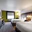 Holiday Inn Express & Suites - Atchison By IHG