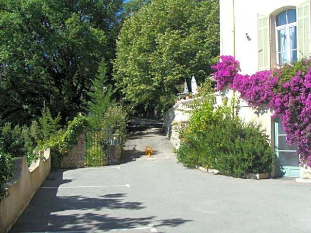 Logis Hotel La Bellaudiere