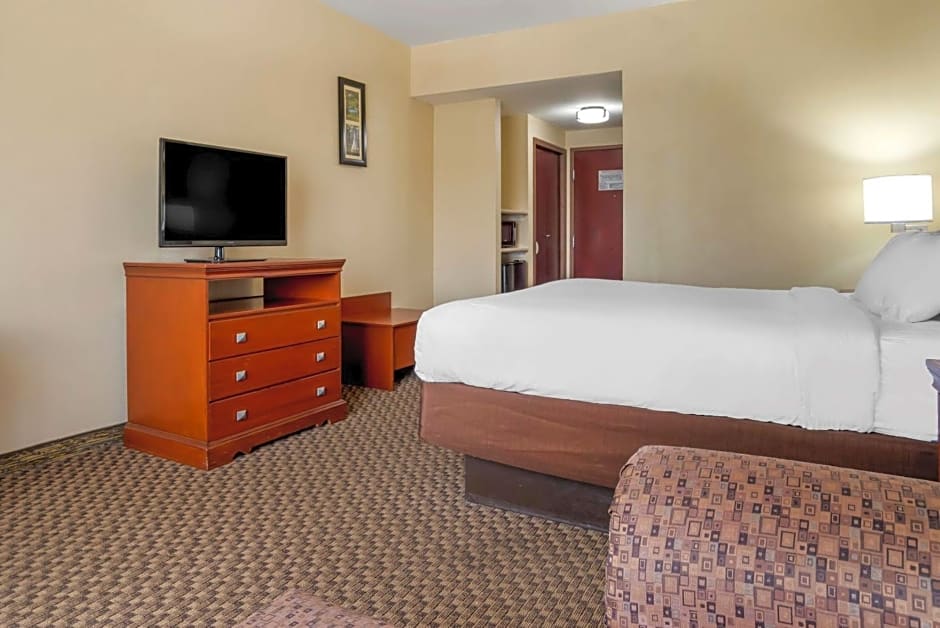 Comfort Inn & Suites Midway - Tallahassee West
