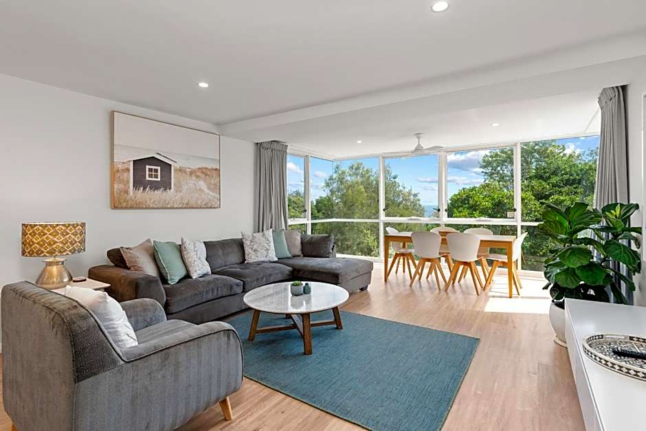 84 The Spit Holiday Apartments