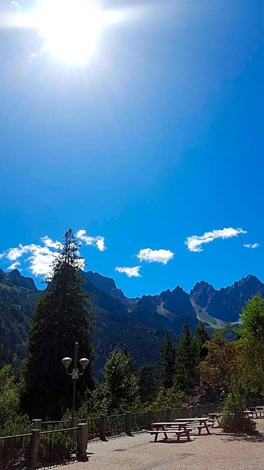 Bella Italia & EFA Village