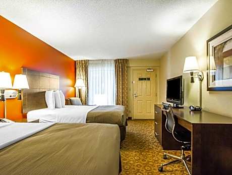 Double with 2 Double Beds - Smoking