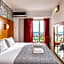City Life Port Hotel