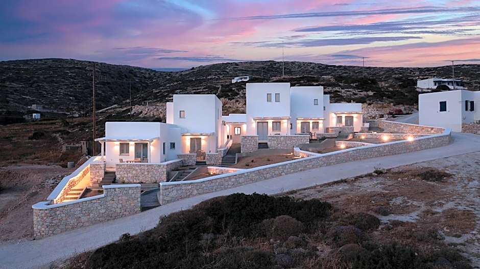 Camvillia Donoussa Village Suites