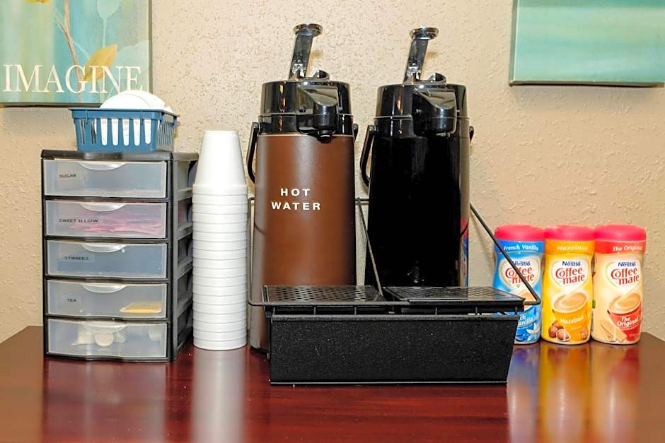 Red Roof Inn Osage Beach - Lake of the Ozarks